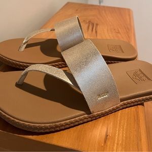 Reef sandals barely